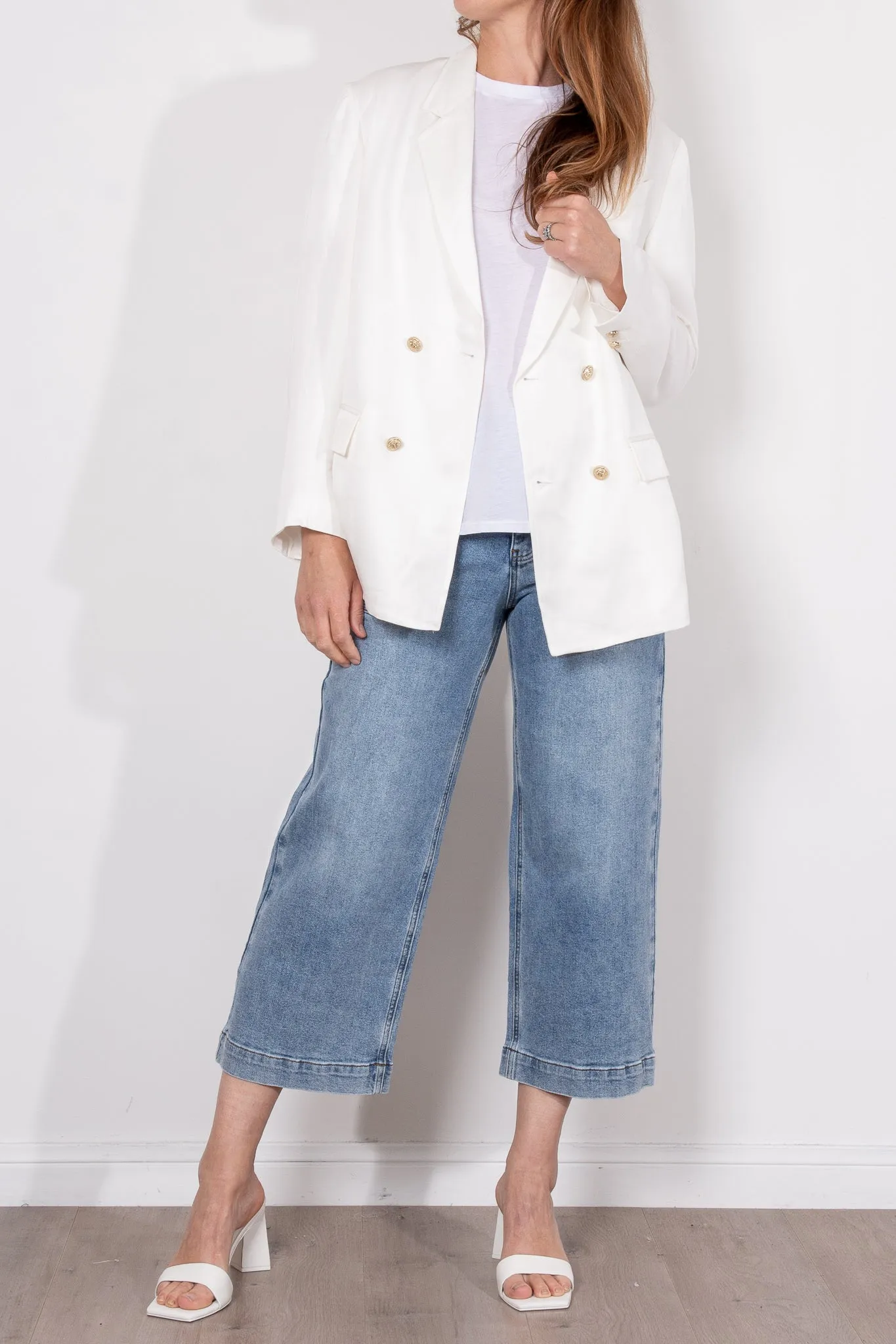 M.A. Dainty Hydrangea Blazer
