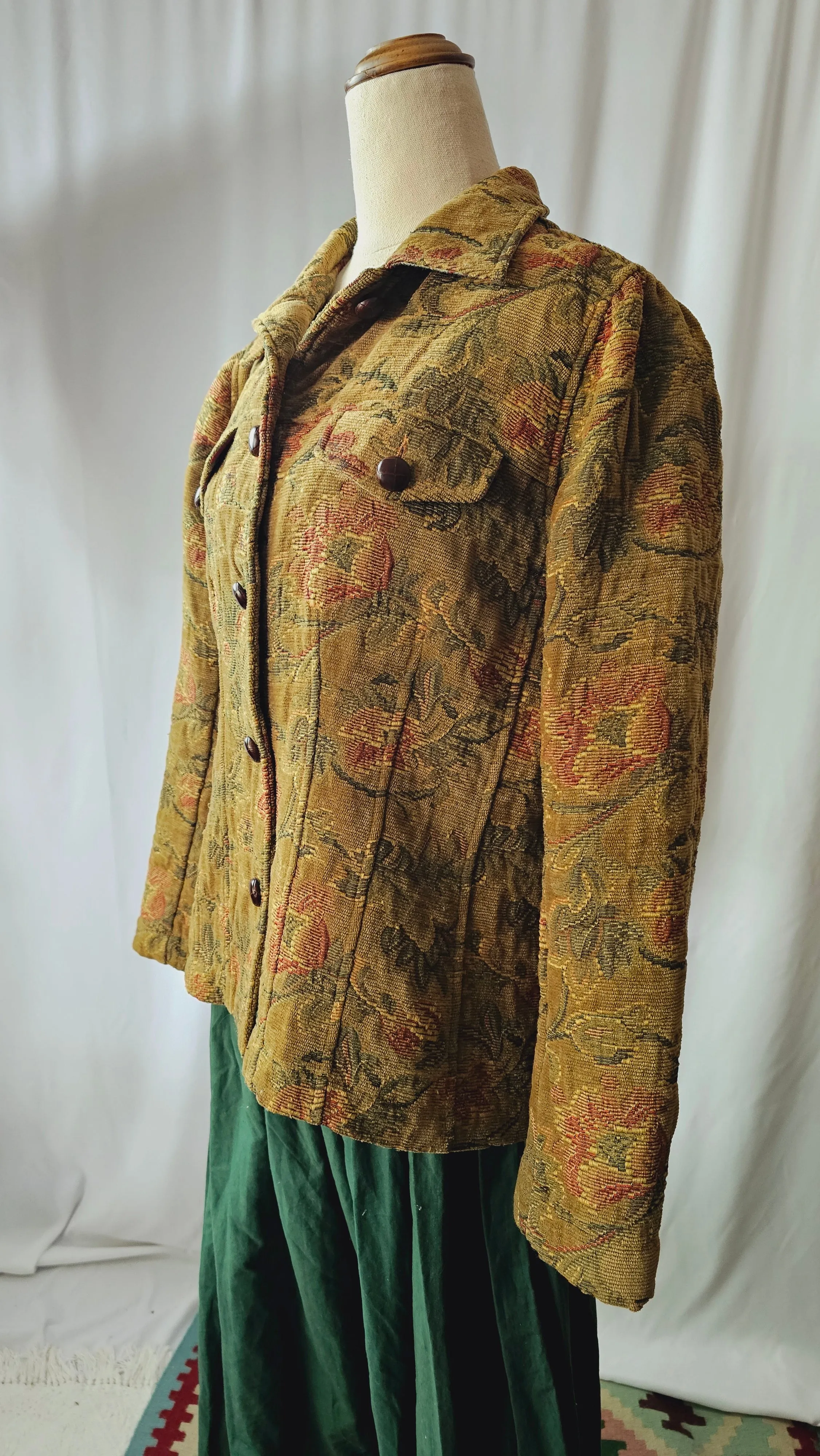 Vintage Tapestry jacket with Corduroy Buttons L